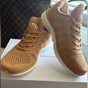 APL Women's Brown Athletic Shoes